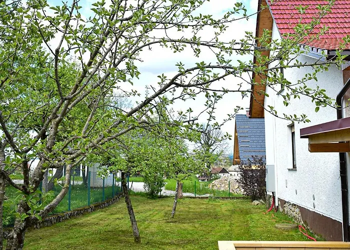 Grajski Kamp - Pitch Your Own Tent Campingplatz *